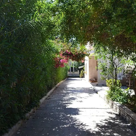 Porticciolo Bed & Breakfast 3*